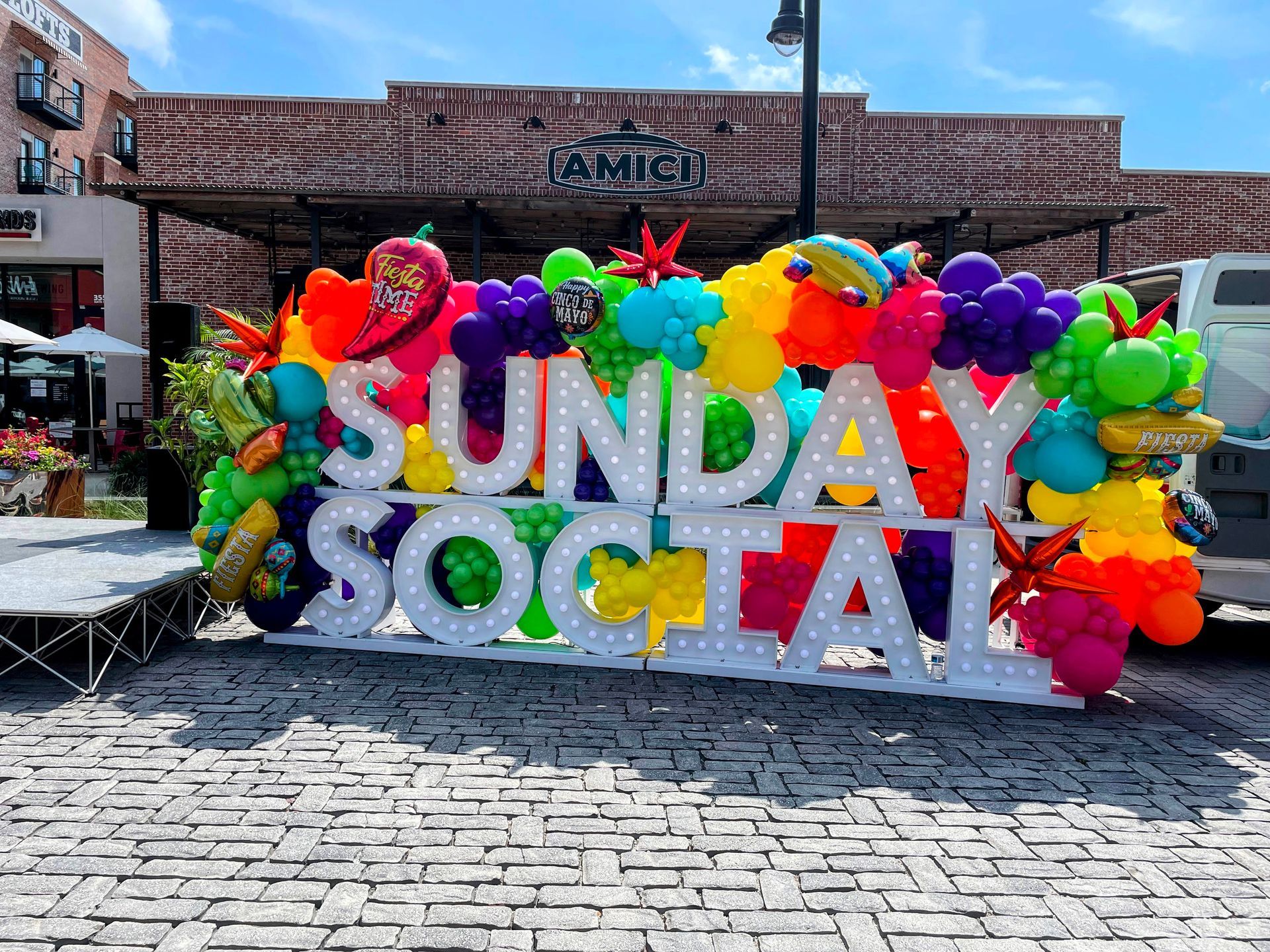 Balloon backdrop
Photo backdrop