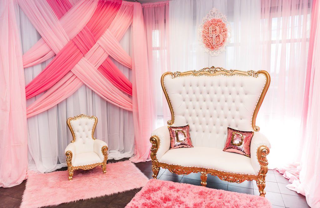 Royal family rental option. Includes a kids throne and a Victoria loveseat.