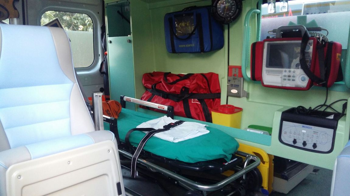 Interno di un'ambulanza