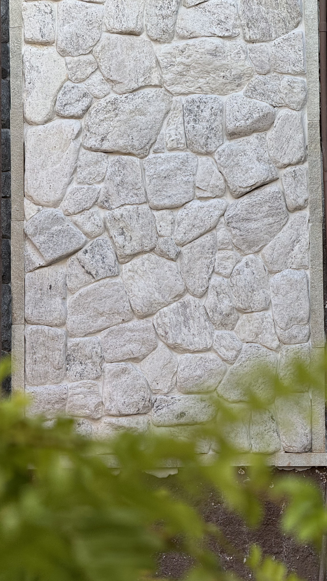 pedra sonata na parede