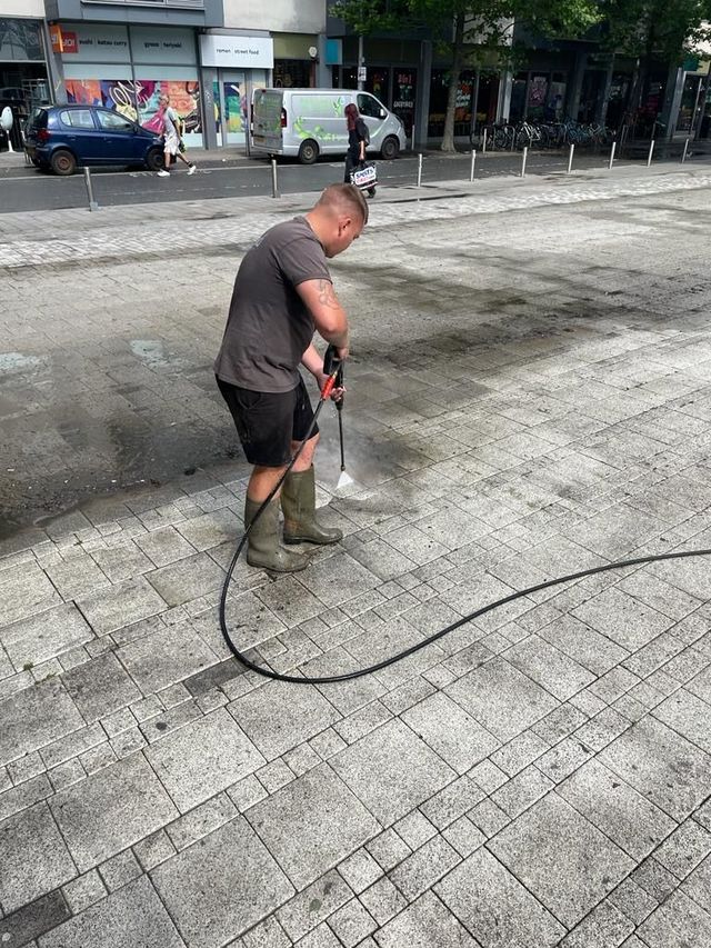 Pressure washing in Brighton