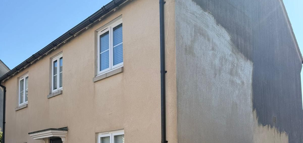 Astound Cleaning Group soft-wash render cleaning restoring a K-Rend family home — gentle biocide treatment, residential render cleaning in Sussex & South London