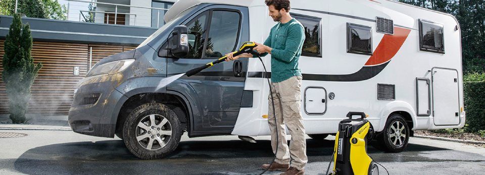 Lavaggio degli pneumatici