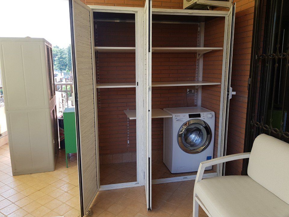 Armadio per esterni aperto