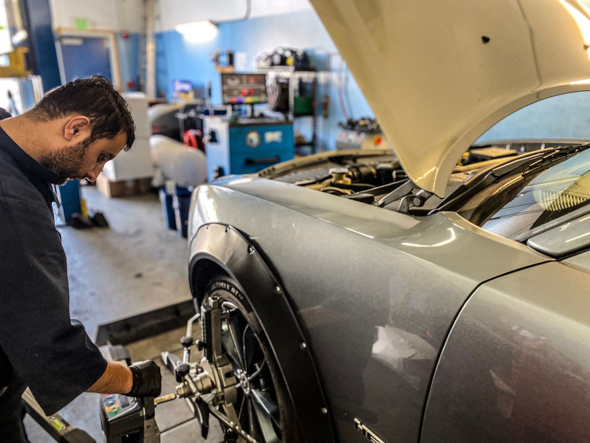 Suspension system maintenance and repair service in Seattle