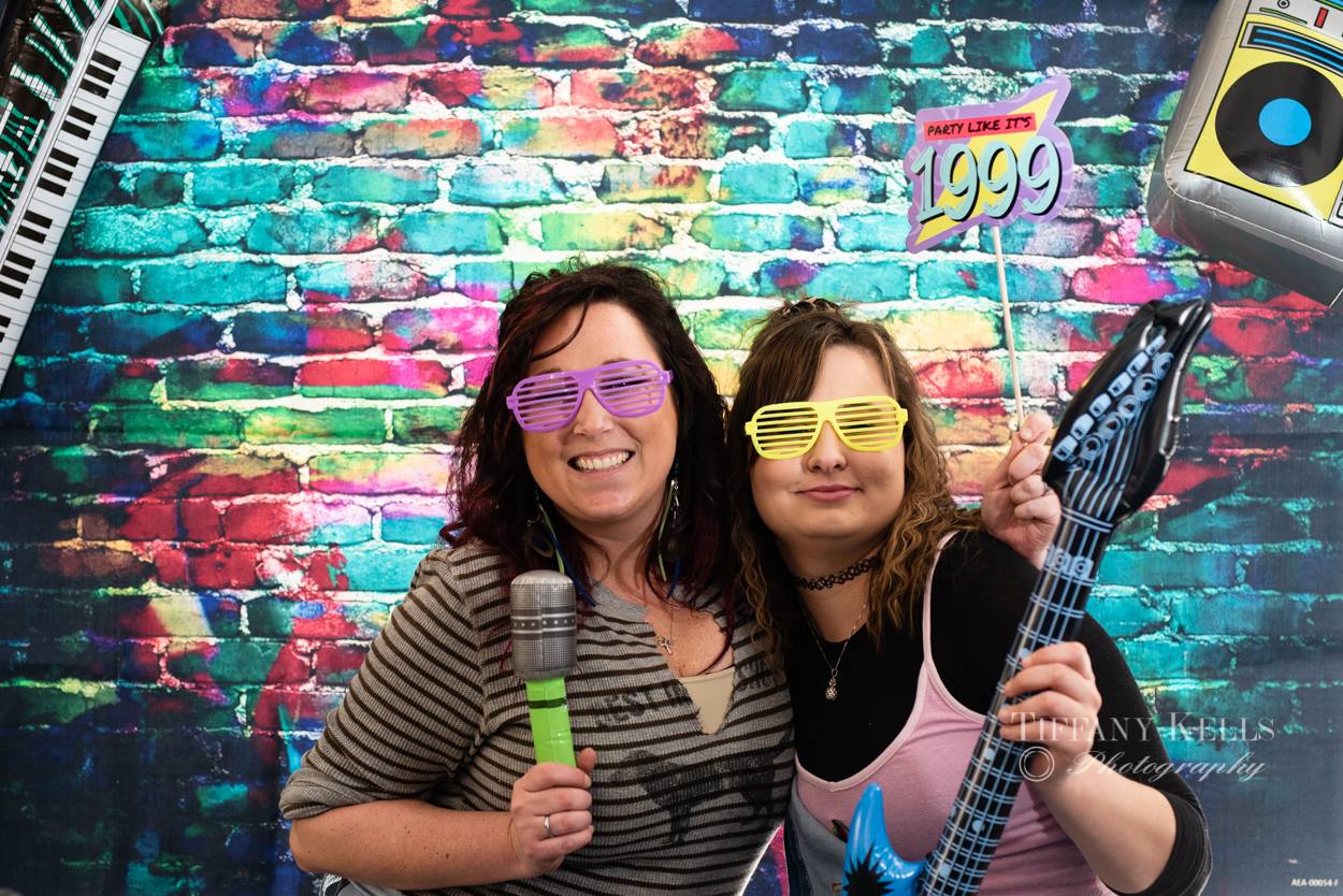 bella vue events back to the 90's bar crawl