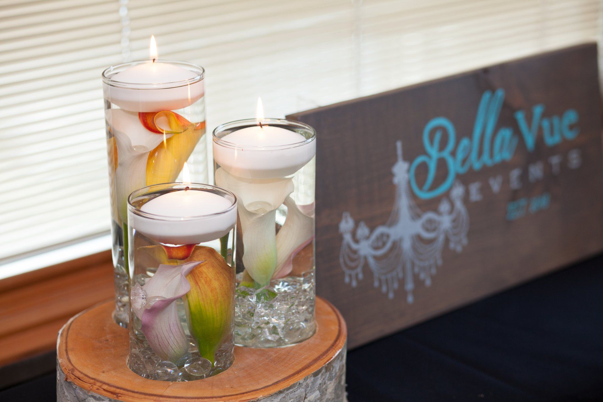 floating candles BellaVueEvents event unwind floral crystals