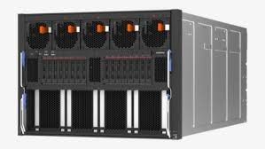 Gabinete de servidor negro con ventiladores, bahías de unidades y ranuras de expansión vacías.