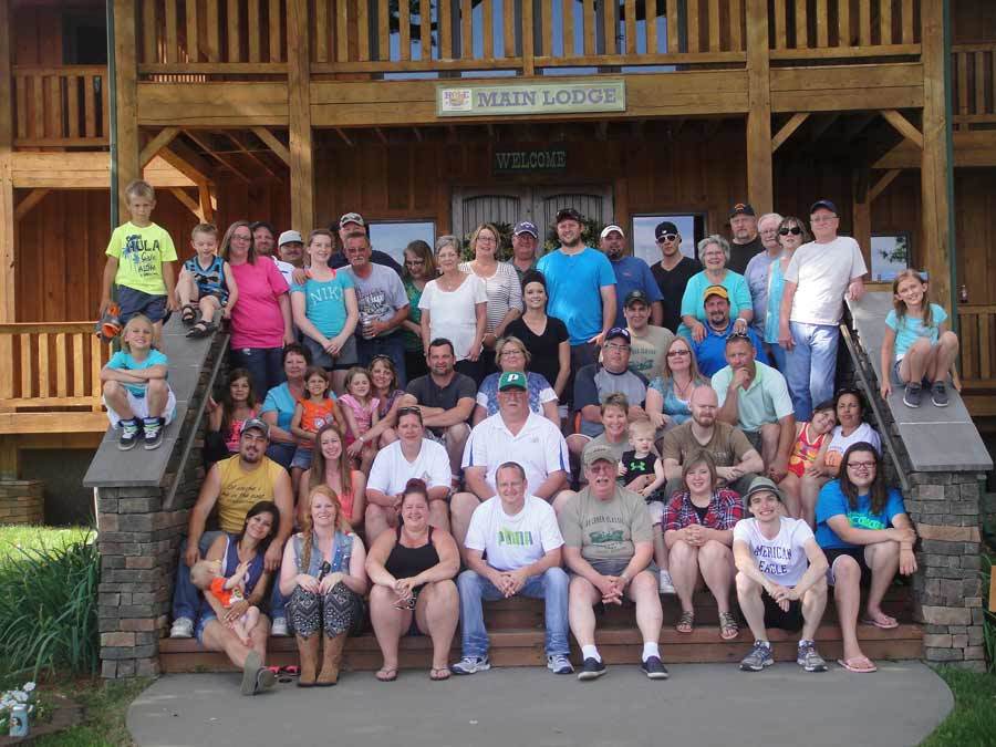 Family Reunion at Hole n the Wall Lodge