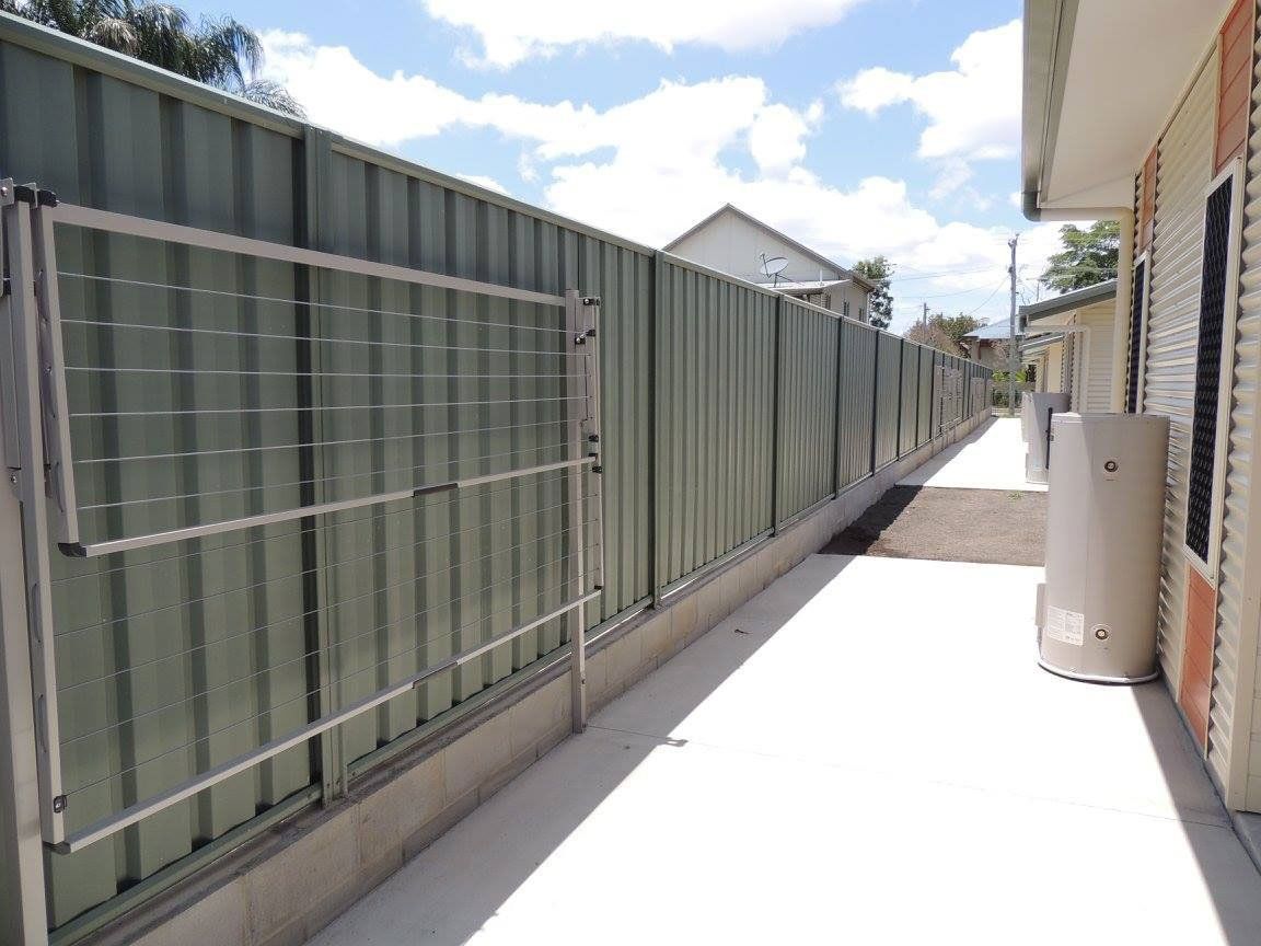 Metal Fence - Commercial & Industrial Construction In Palm Grove, QLD