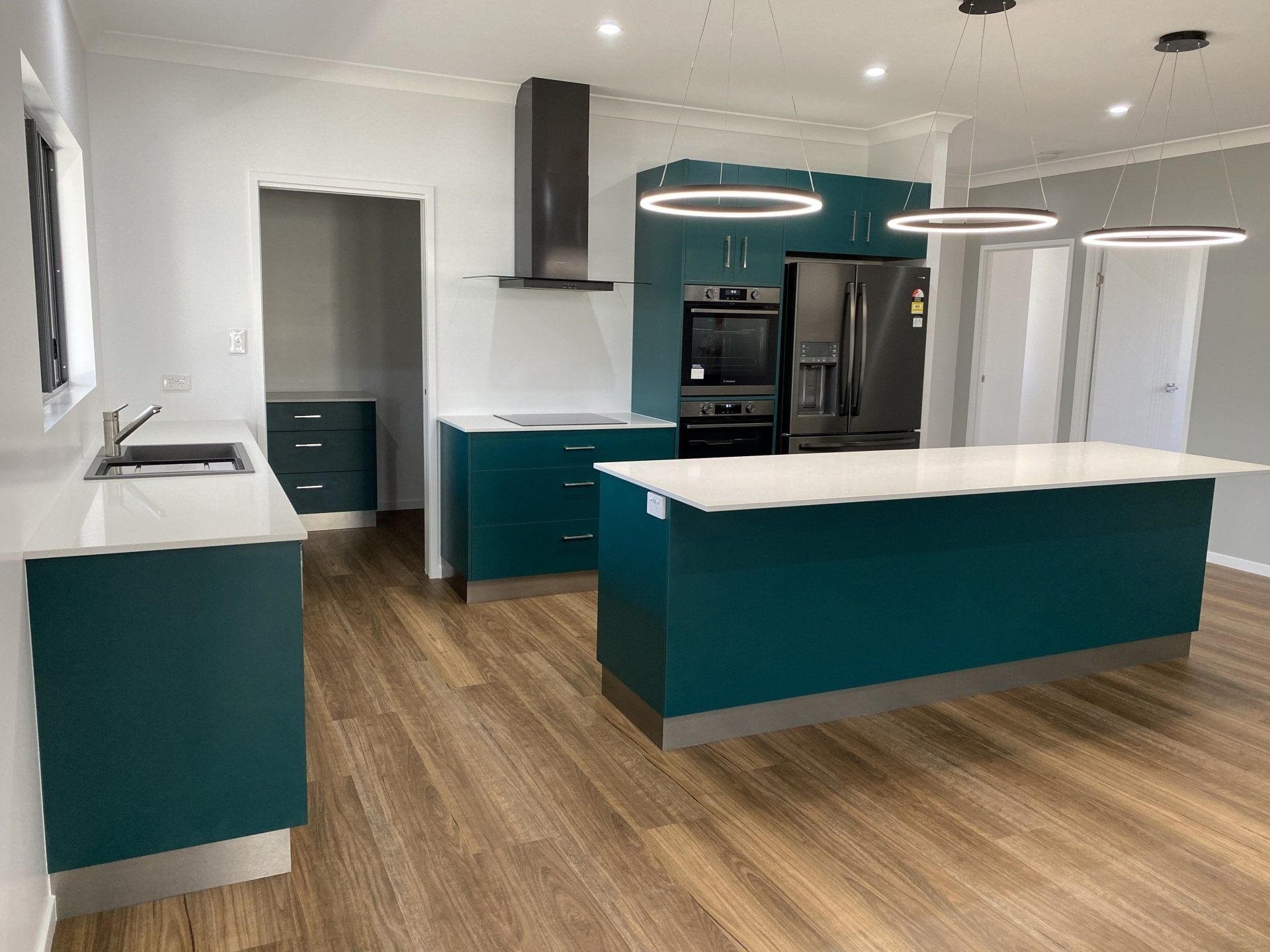 Modern Kitchen - Home & Renovation Builders In Palm Grove, QLD