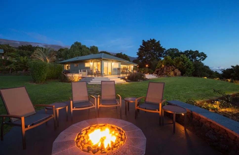 Fire Pits and Fireplaces