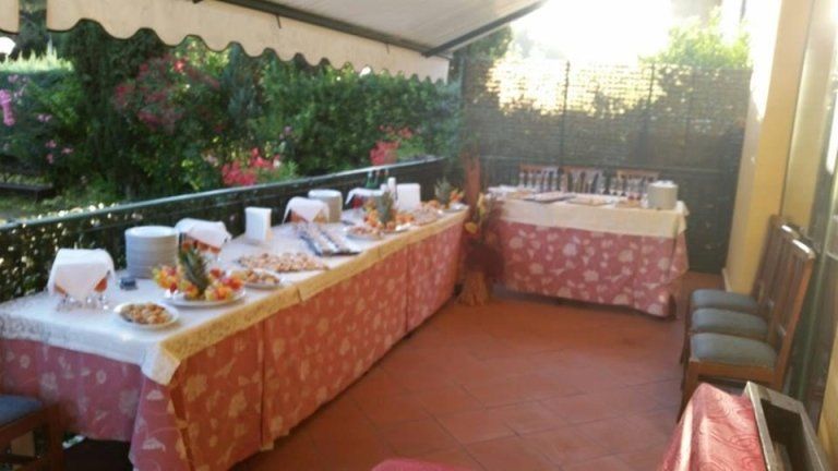 banchetto per evento all'aperto