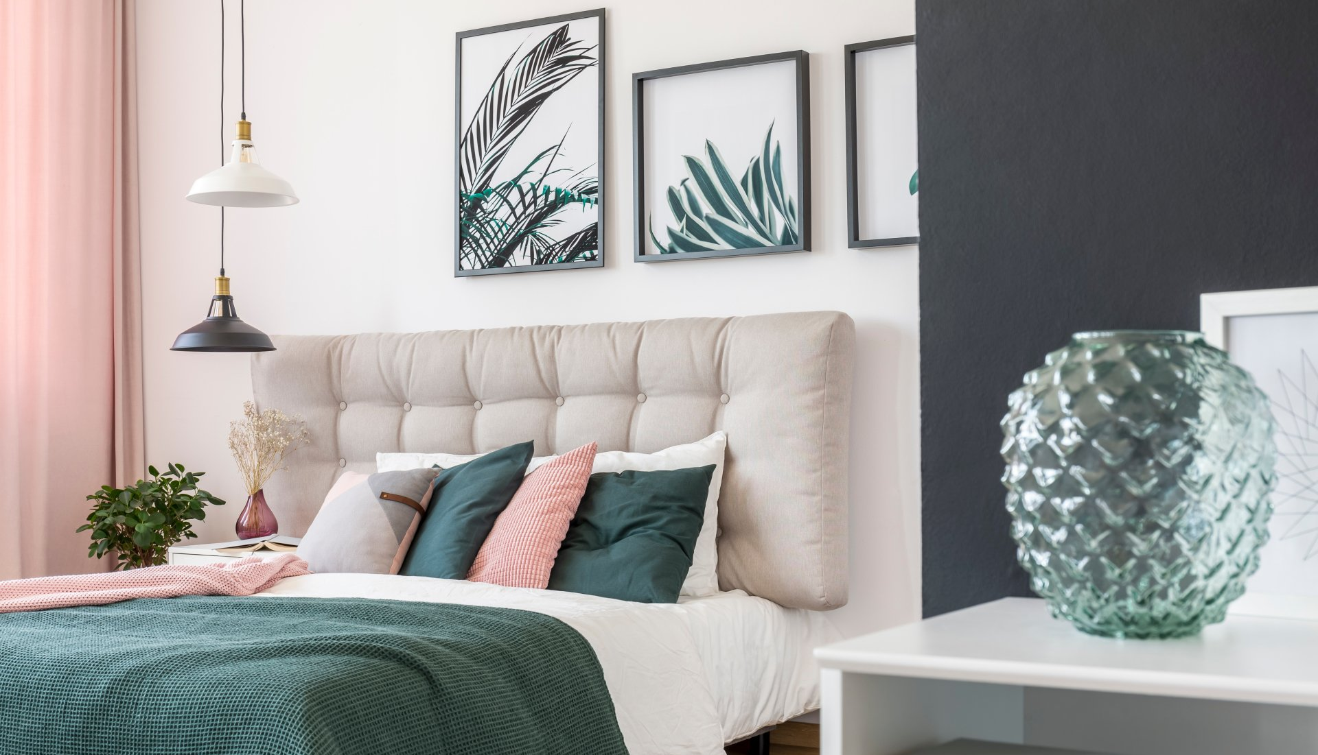 bedroom ideasin soft pinks, green, grey, white, luxury soft carpet, penthouse, loftroom