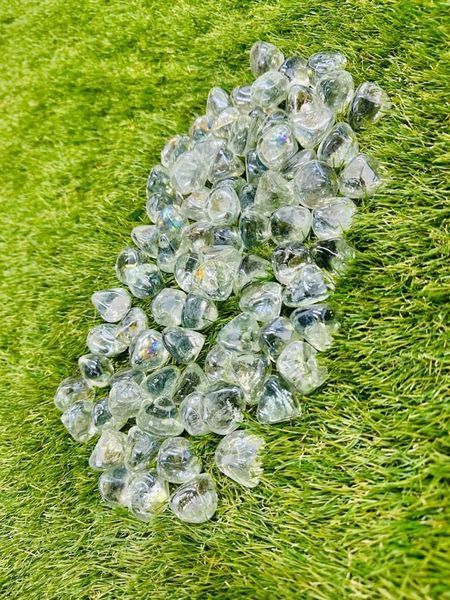 Clear Diamond Shape - Glass Pebbles 3