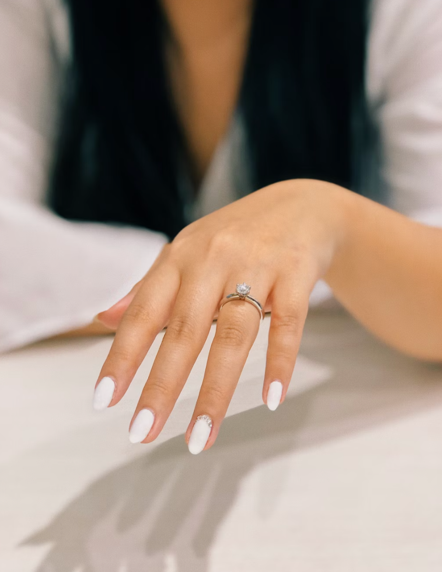 Miss Anna Xu eigenares van massage salon ZenFlow.