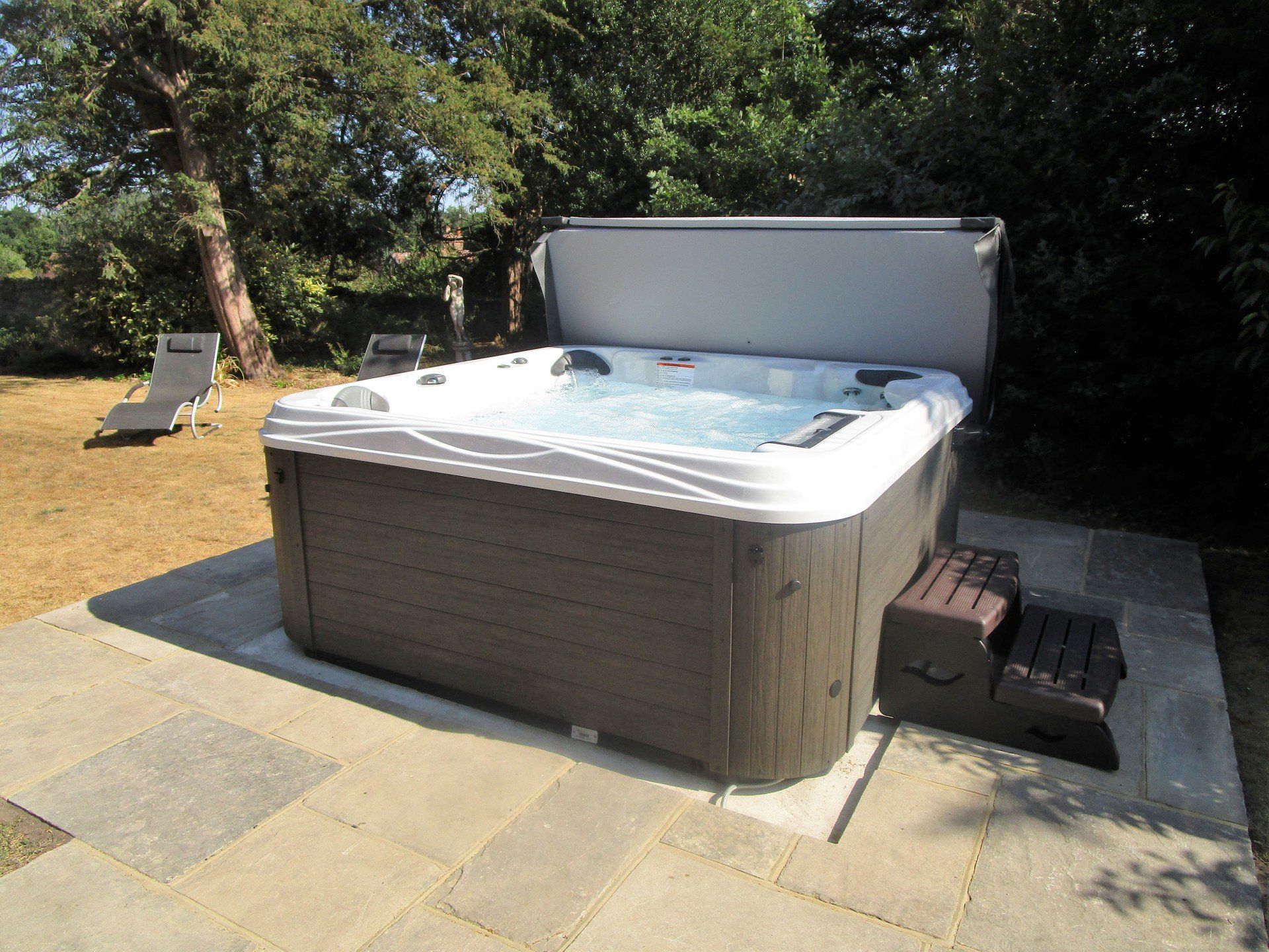 Hot Tub Haven Hot tub Artesian Spas Antigua 52