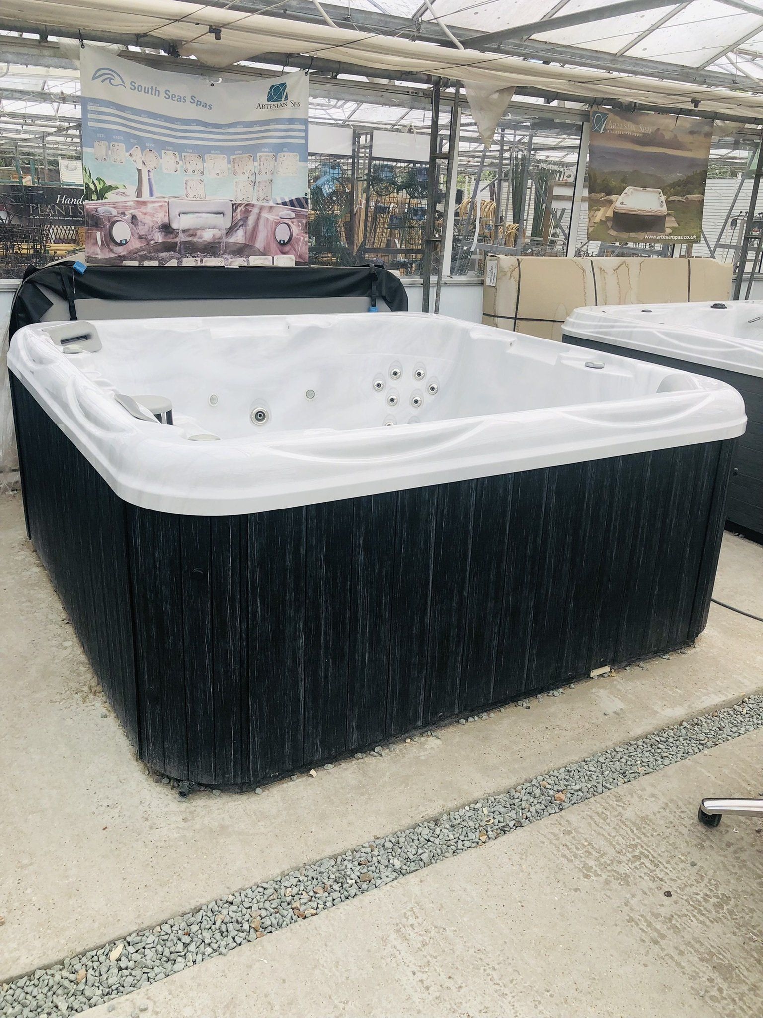 Ex-Display Artesian Spas South Seas 735L DX hot tub from Hot Tub Haven in Surrey
