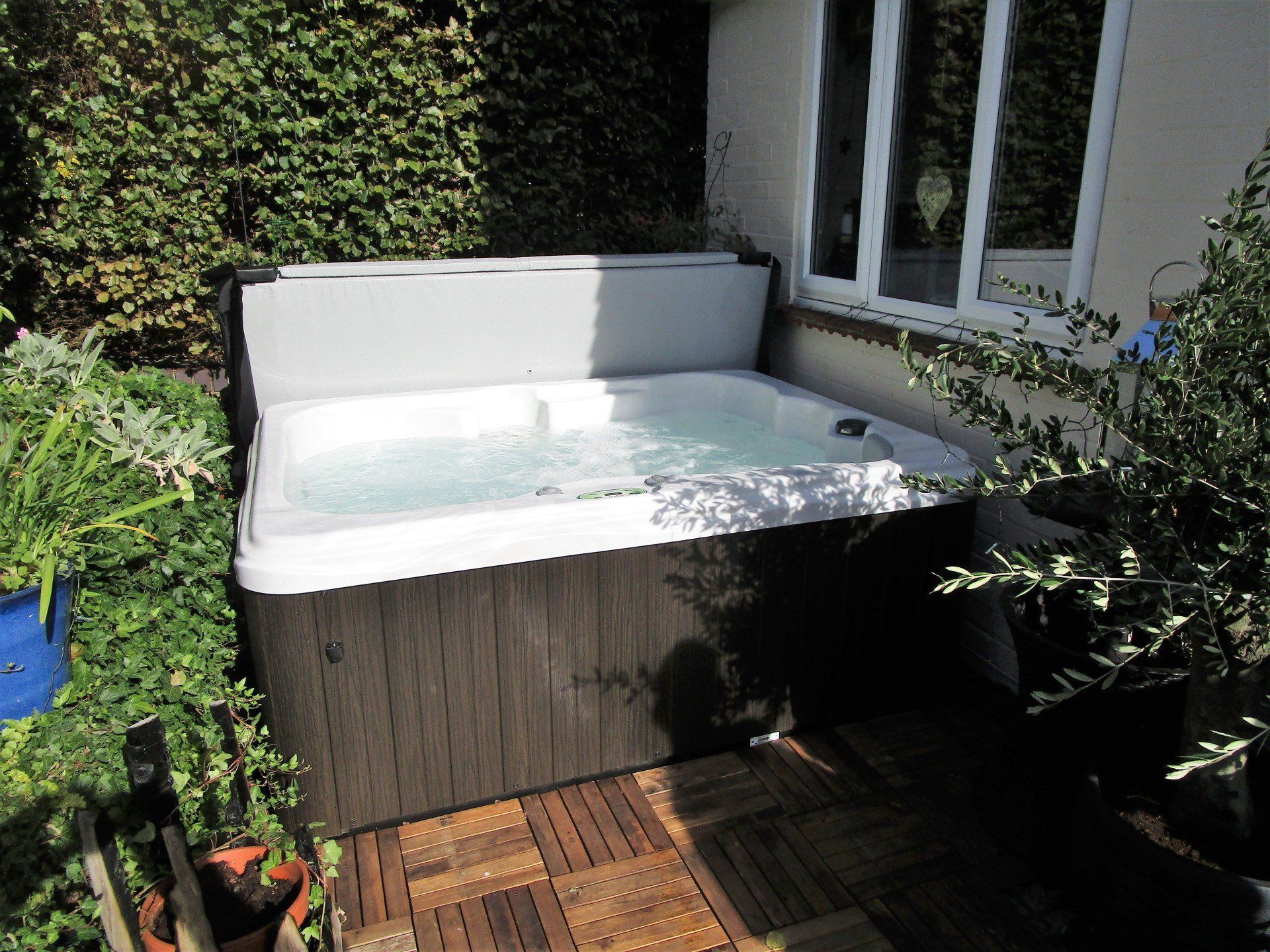All about the Garden Spas Iris from Hot Tub Havenpecial Edition
