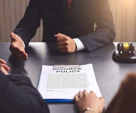 Lawyer — Attorney Discussing Divorce in Batesville, AR