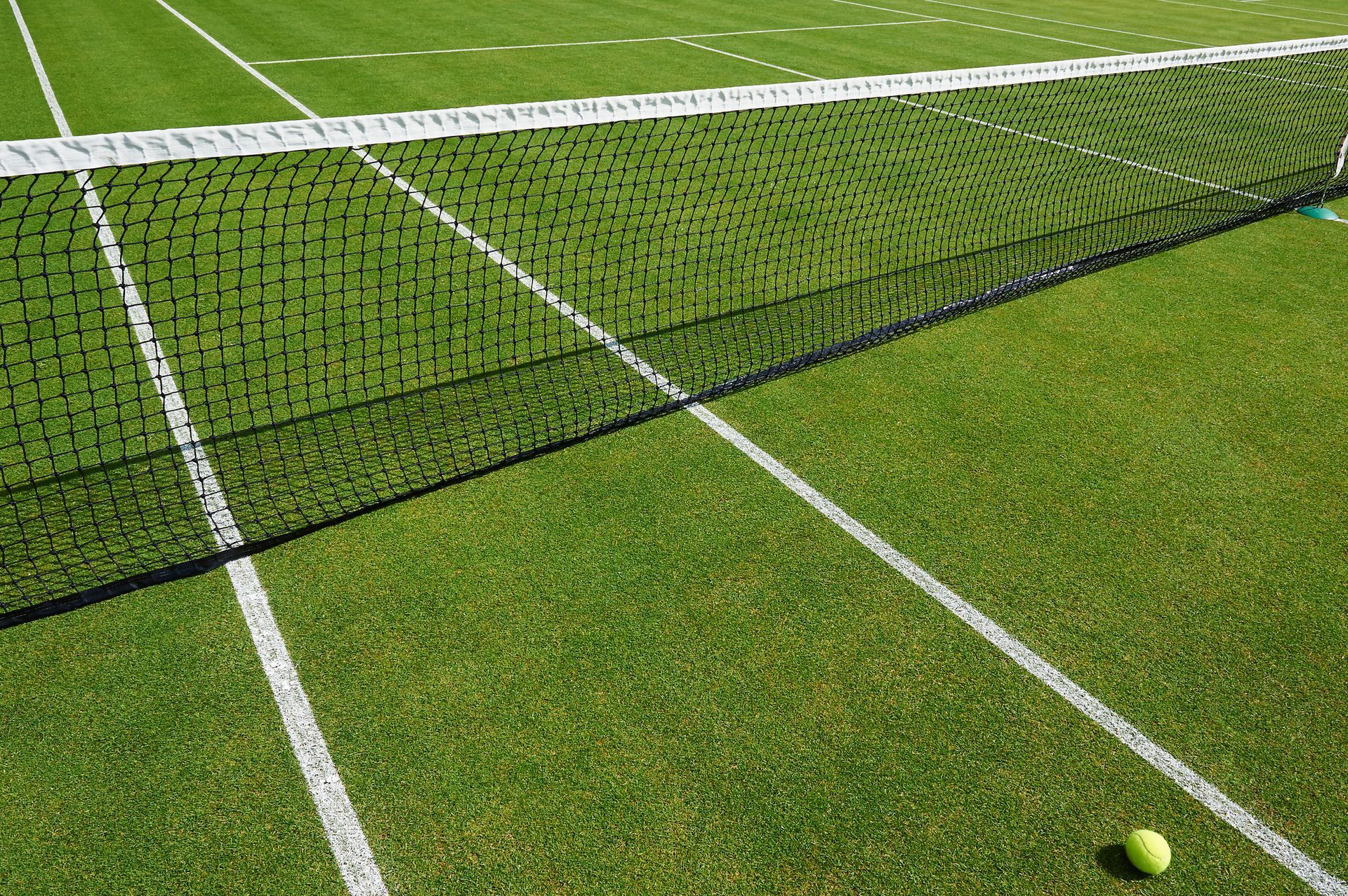 prato sintetico campo da tennis