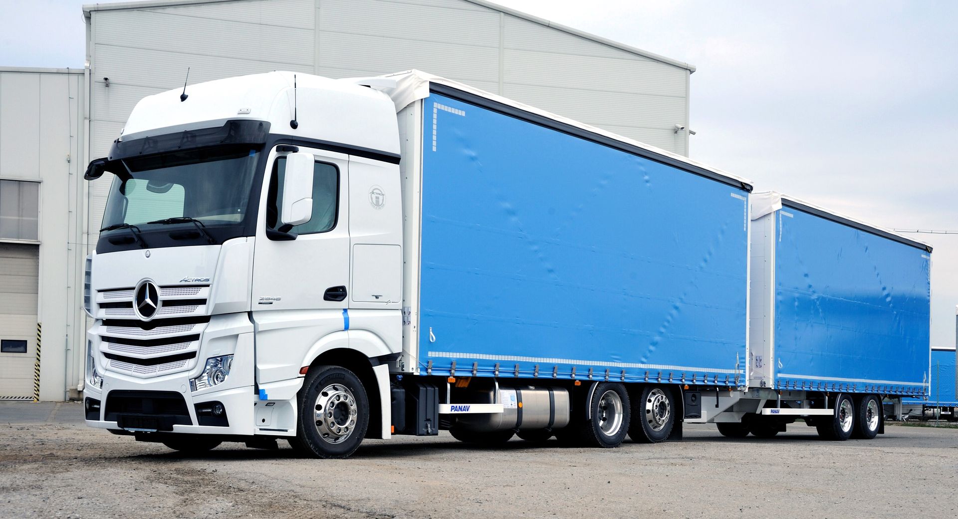 Panav curtainsider 120 kbm kuboviks tilpumnieks