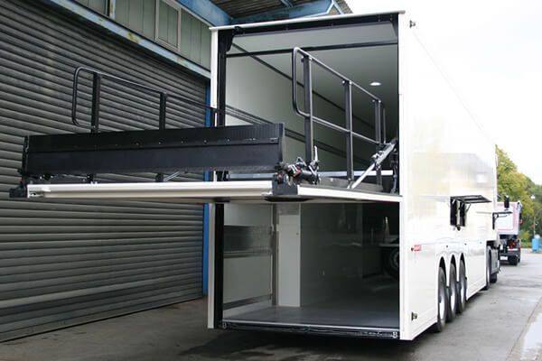 Paneļu un stikla vedēji