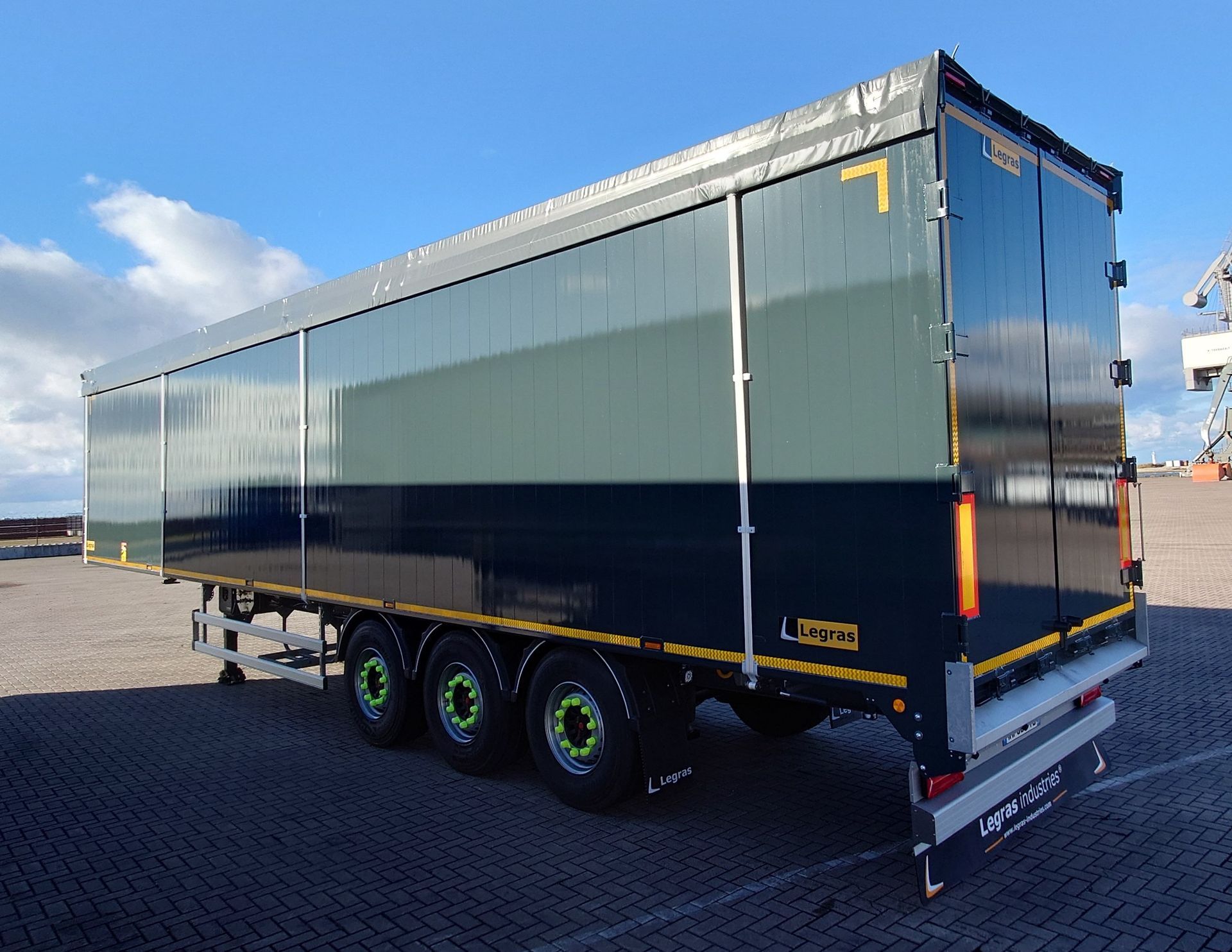 legras piekabe, puspiekabe, stas, knapen, bodex, kraker, reisch, schwarzmueller, щеповоз, kustīgā grīda, cargofloor