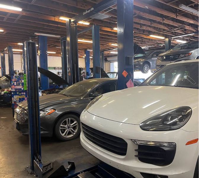 shop inside | Moorhead Automotive