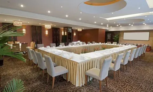 Events Table — Schenectady, NY — Paige's Janitorial Cleaning Service and Floor Care