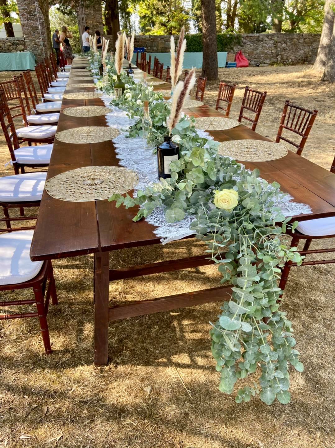 Flowers for wedding decorations