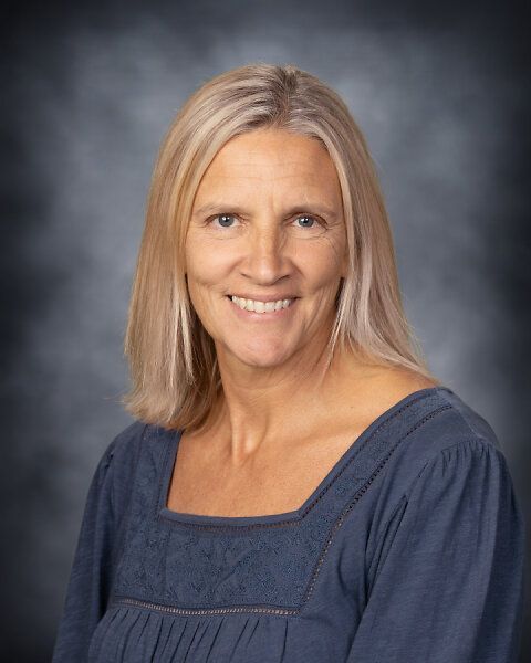 Photo of Lisa Semancik