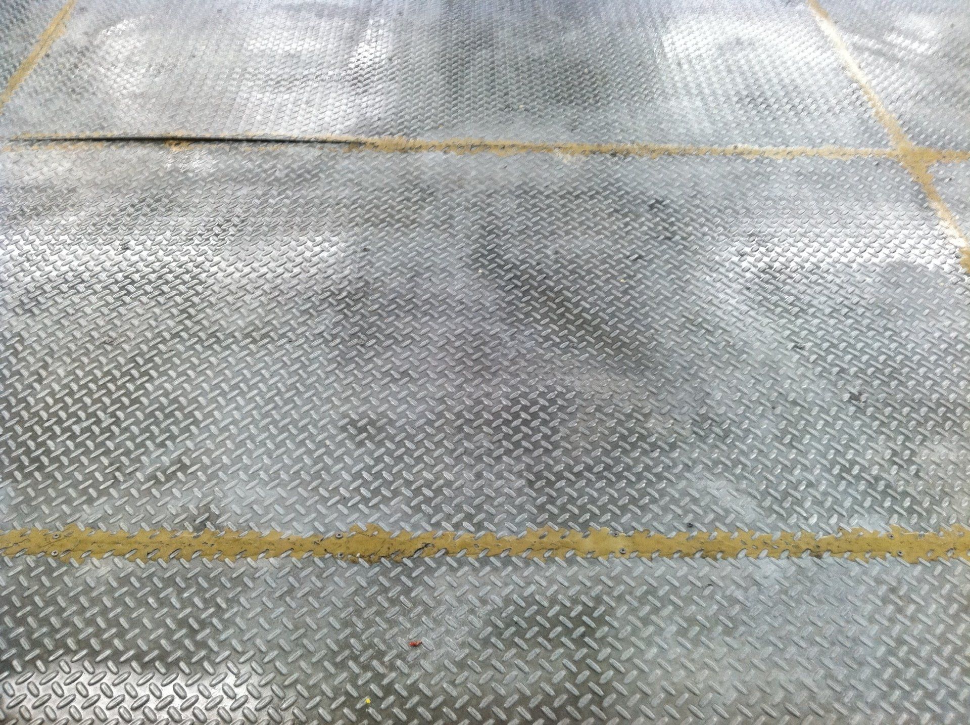 Clean steel floor after the restoration
