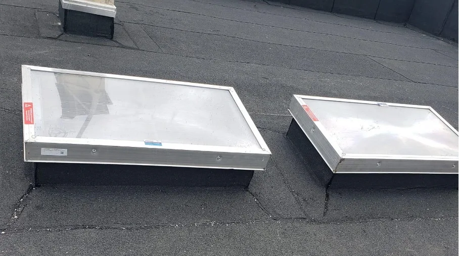 Skydome et désenfumage sur Toiture-Terrasse à Paris