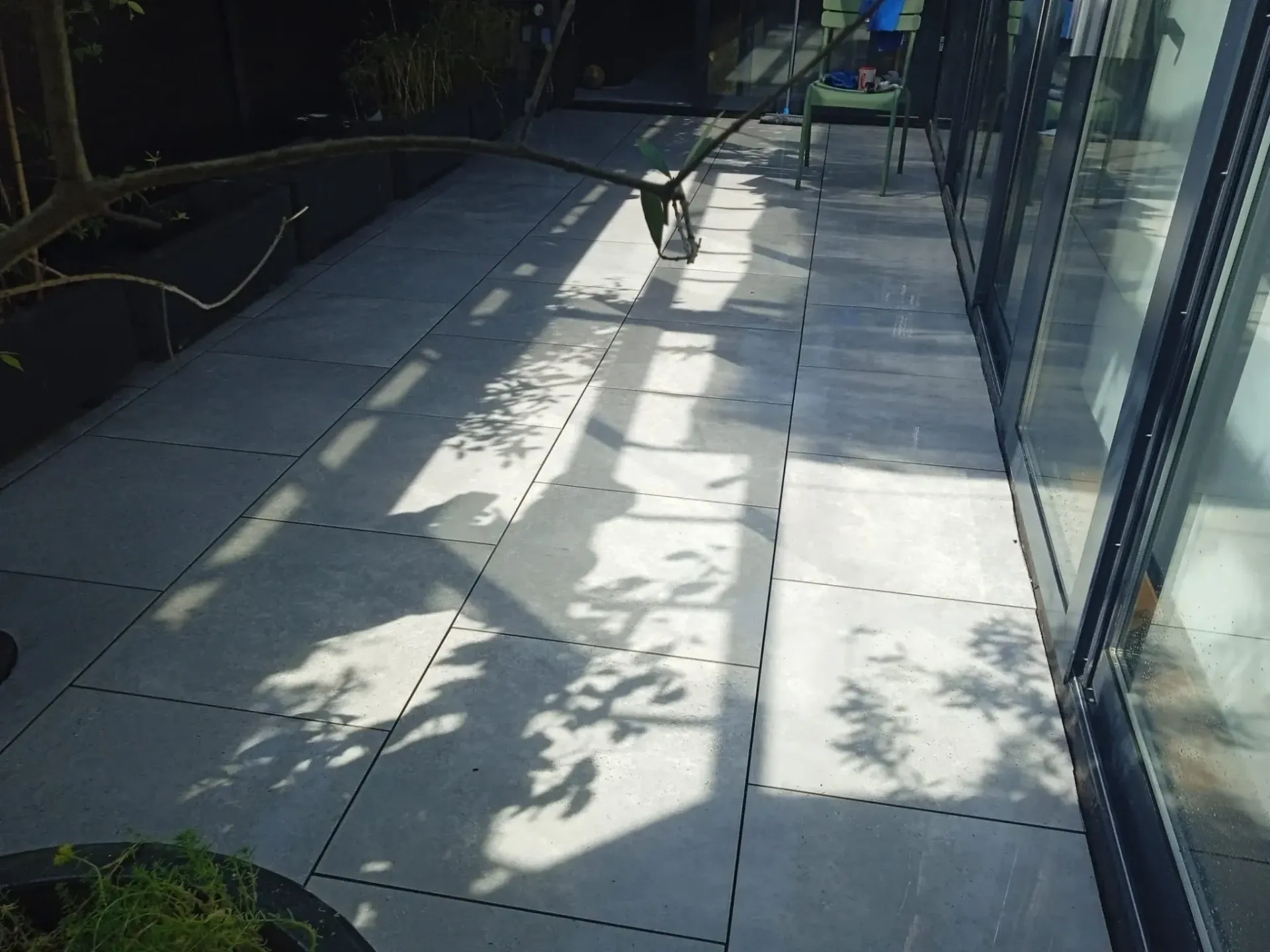 dalles grès cérame 60×60 sur plots – Ville‑d’Avray