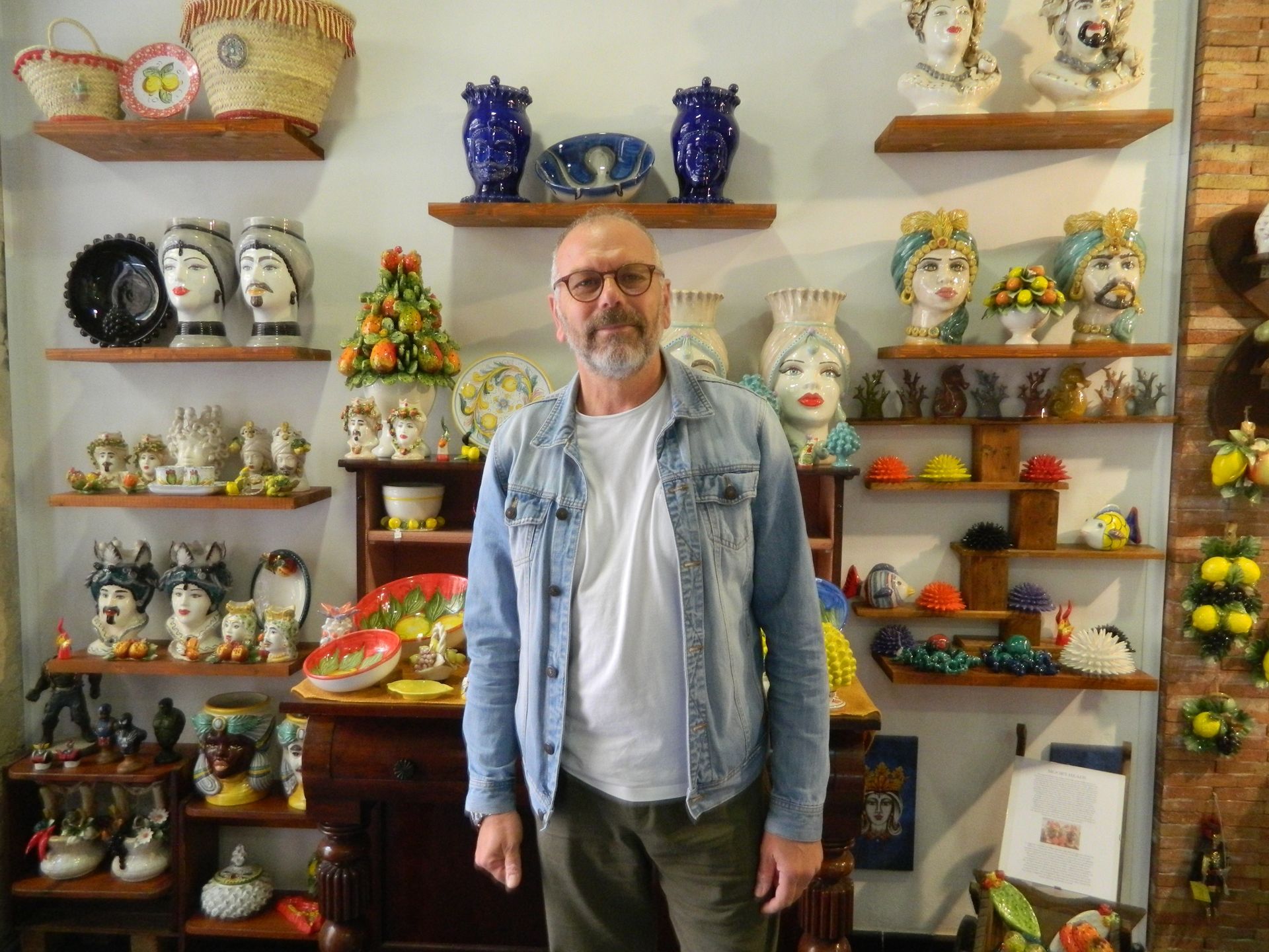 Arte Sicula, il negozio interno