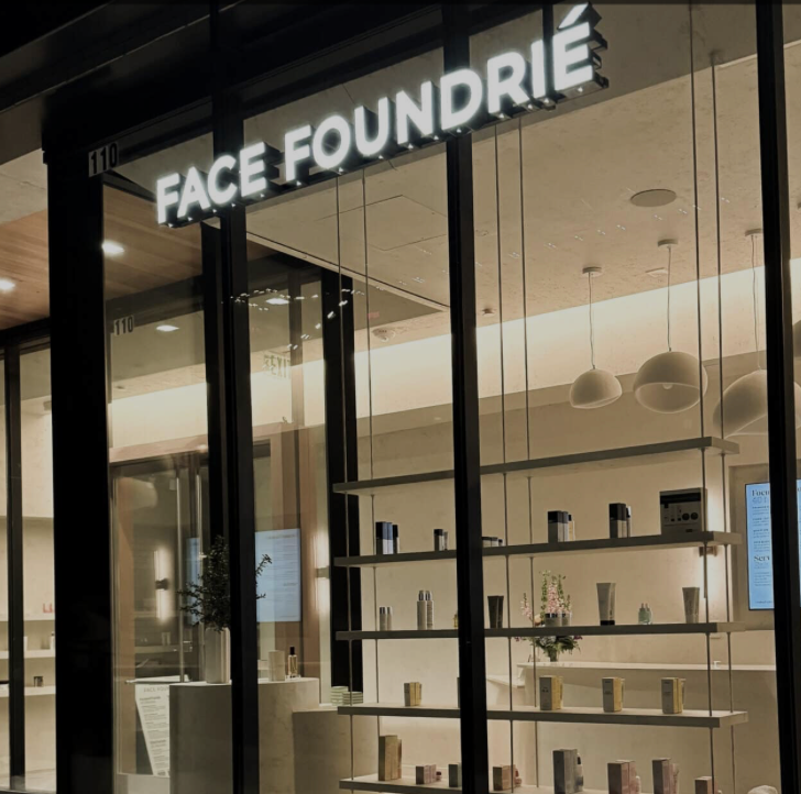 glass store front for Face Foundrie franchise