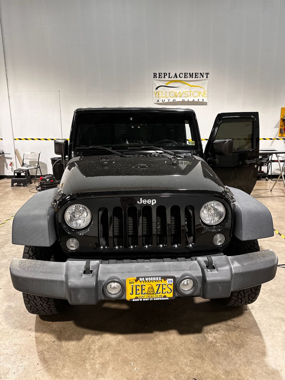 Jeep Wrangler Windshield Replacement in Fairfax, VA