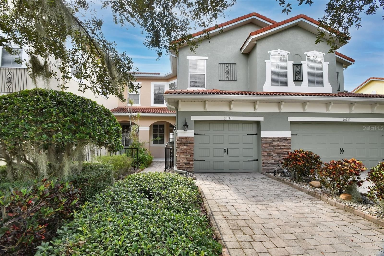 Beautiful 3 bedroom home in Orlando Florida for sale.