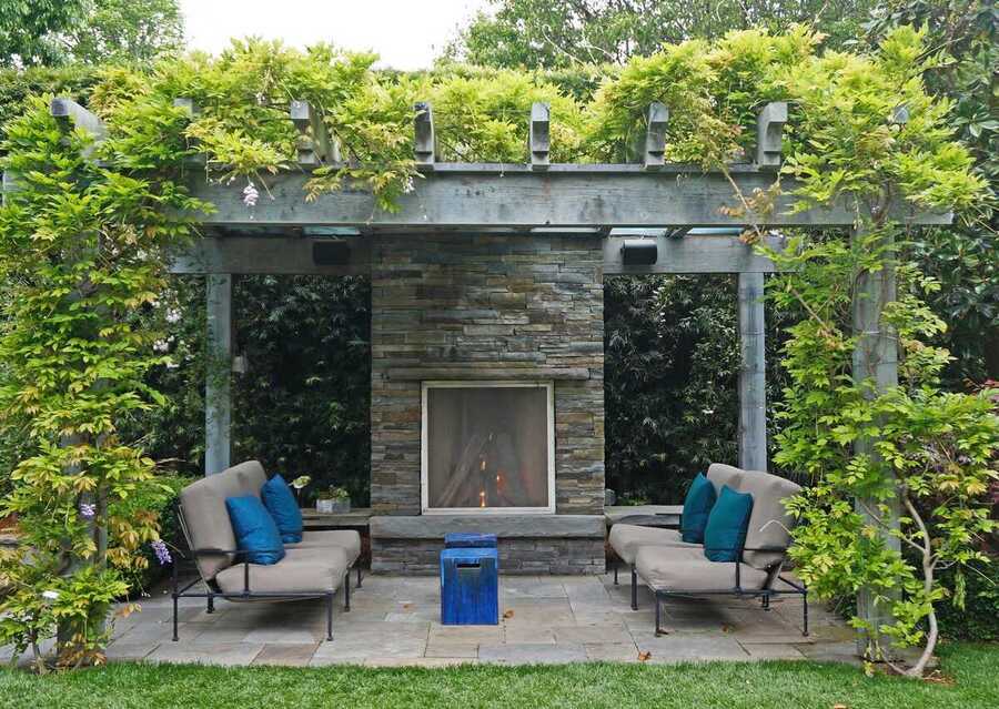 outdoor fireplace with pergola in Cincinnati OH