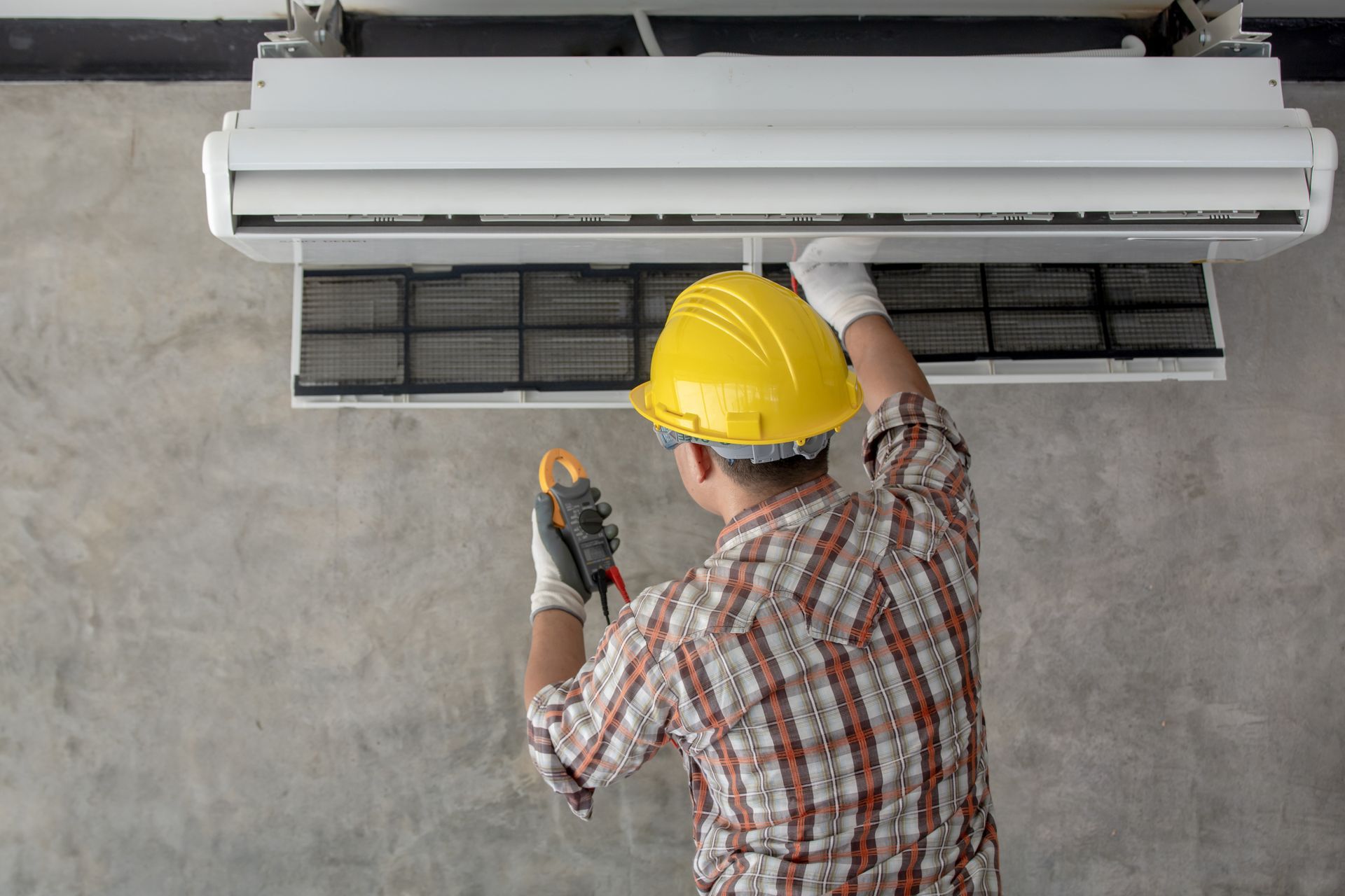 Checking a Split Type Air Conditioner