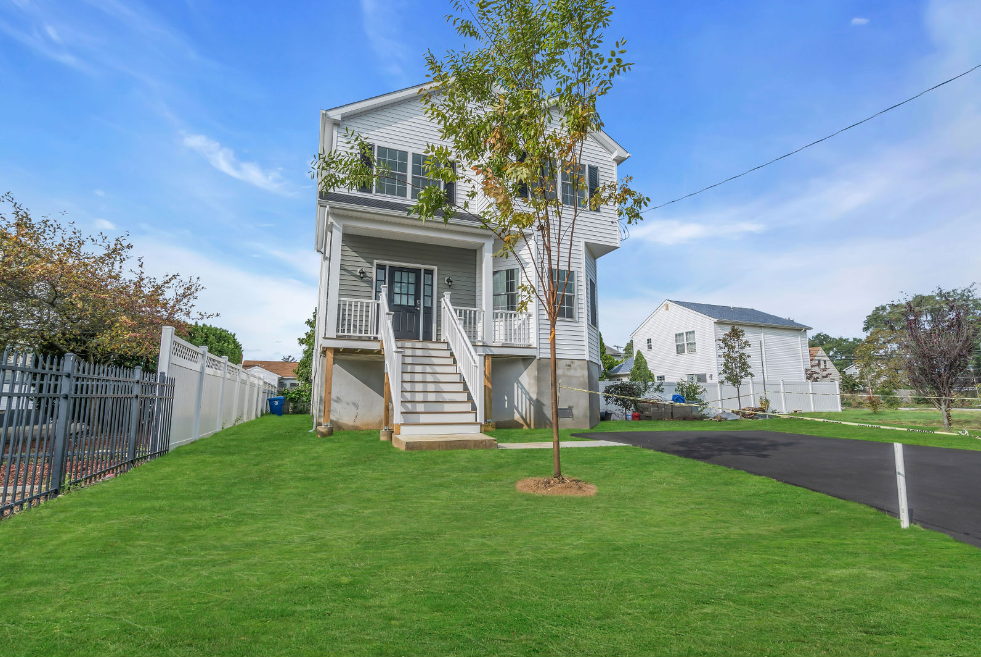 9 Dakota Avenue Front — Rumson, NJ  — Gary Allen Industries 