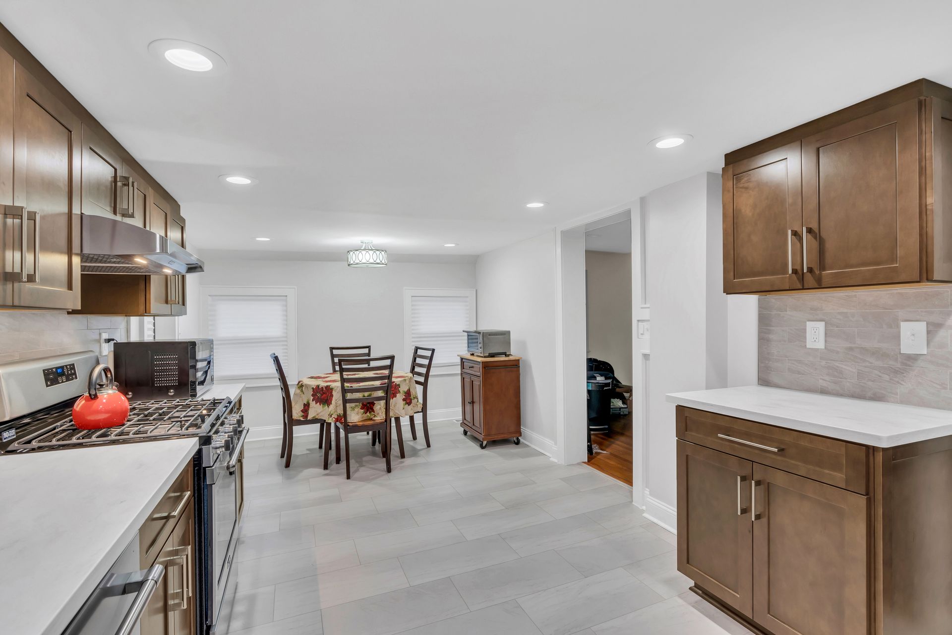 98 Newman Dining— Rumson, NJ  — Gary Allen Industries 