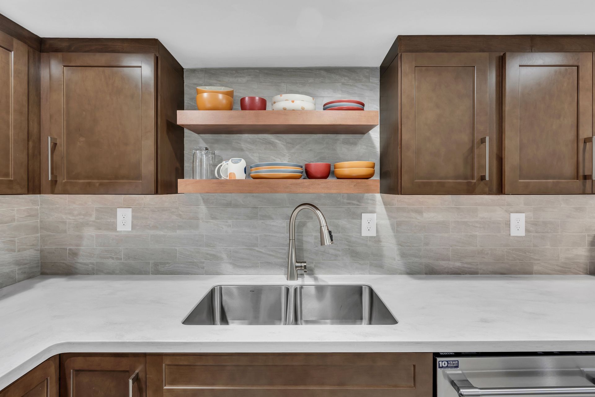 98 Newman Lavatory — Rumson, NJ  — Gary Allen Industries 