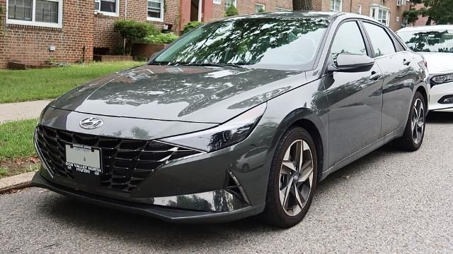 Stock photo of a Hyundai Elantra Limited