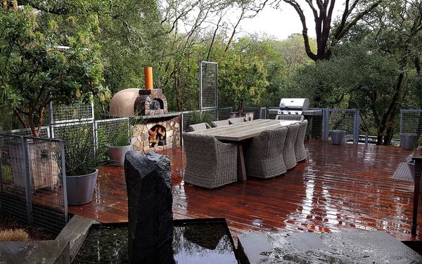 Outdoor kitchen with pizza oven