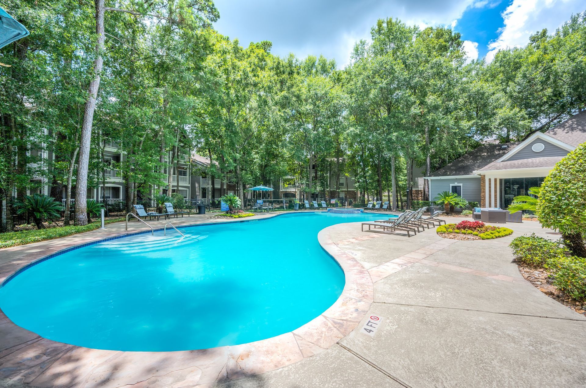 Swimming pool at Reserve at Kingwood in Kingwood, TX.