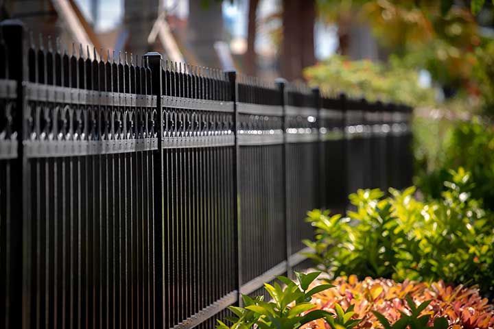 Black Aluminum Fence 3 Rails 

