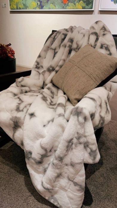 Romsey 五星級維納斯科技兔絨毯