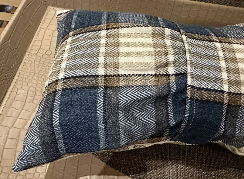 Romsey五星級可水洗科技蝴蝶午安護腰枕(蘇格蘭格紋)